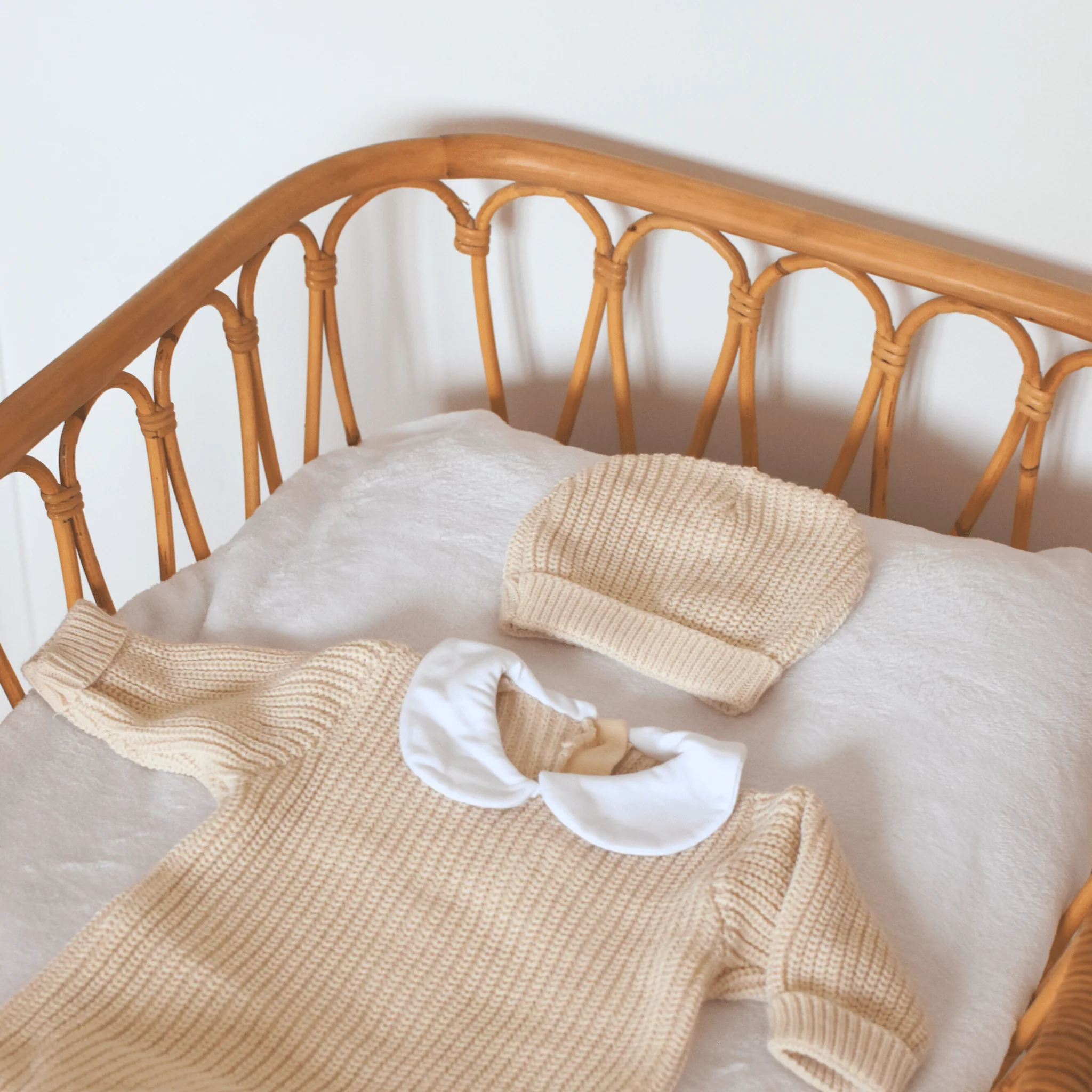 Combinaison tricot bébé à col Claudine - Ensemble 3 pièces – Image 8