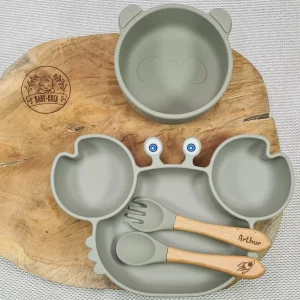 Coffret Repas Bébé Personnalisé – Assiette Crabe, Bol Panda & Couverts