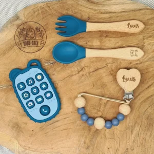 Coffret Naissance Personnalisé – Couverts, Attache & Anneau Pop-Up